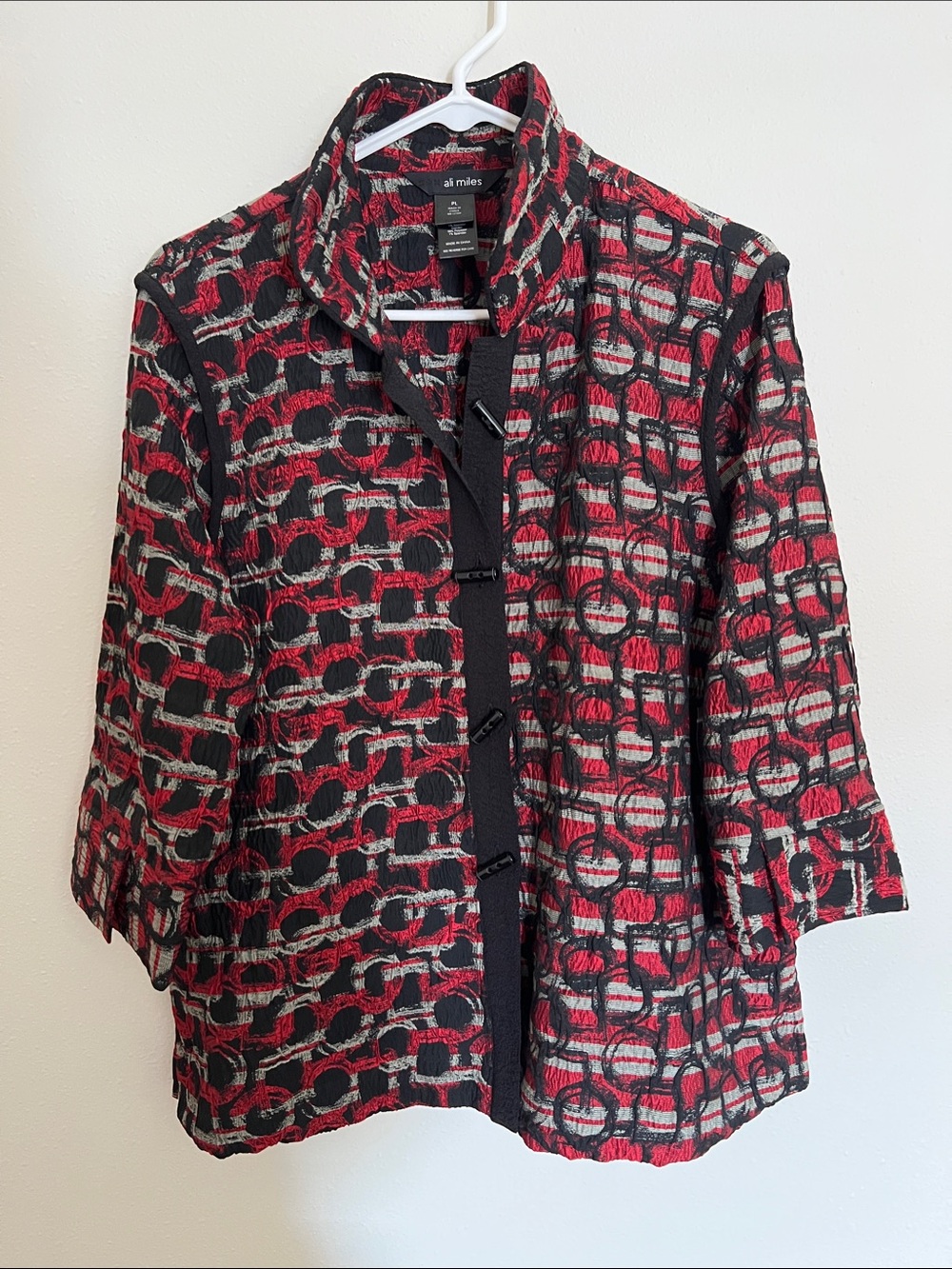 Ali Miles Red, Black & Gray Geometric Toggle Jacket
